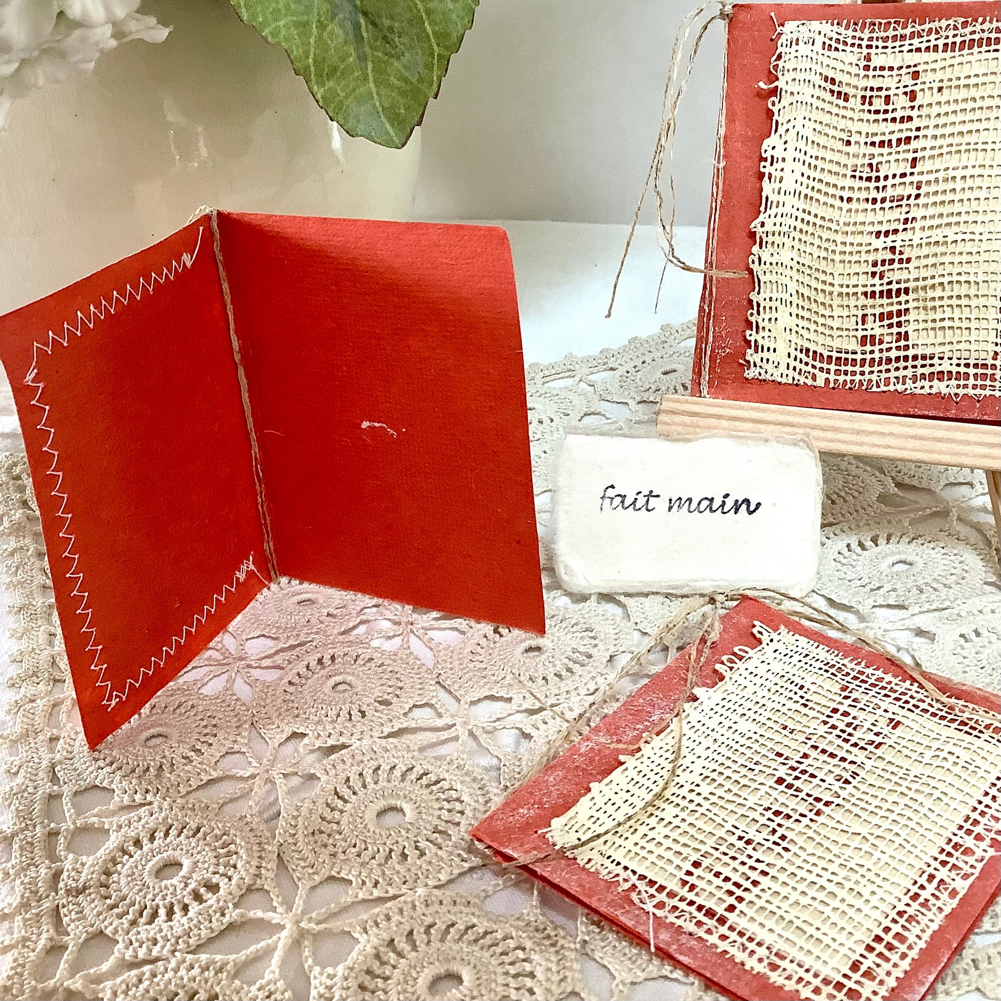 Petites cartes amitié papier artisanal mûrier thème amitié 6,5x8 cm, bruit de cadre