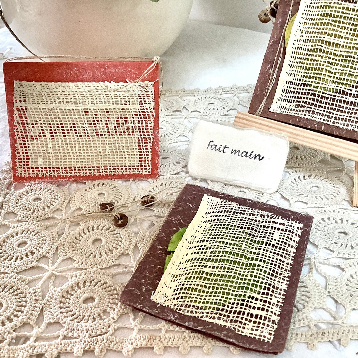  Petites cartes amitié papier artisanal mûrier thème amitié 6,5x8 cm, bruit de cadre