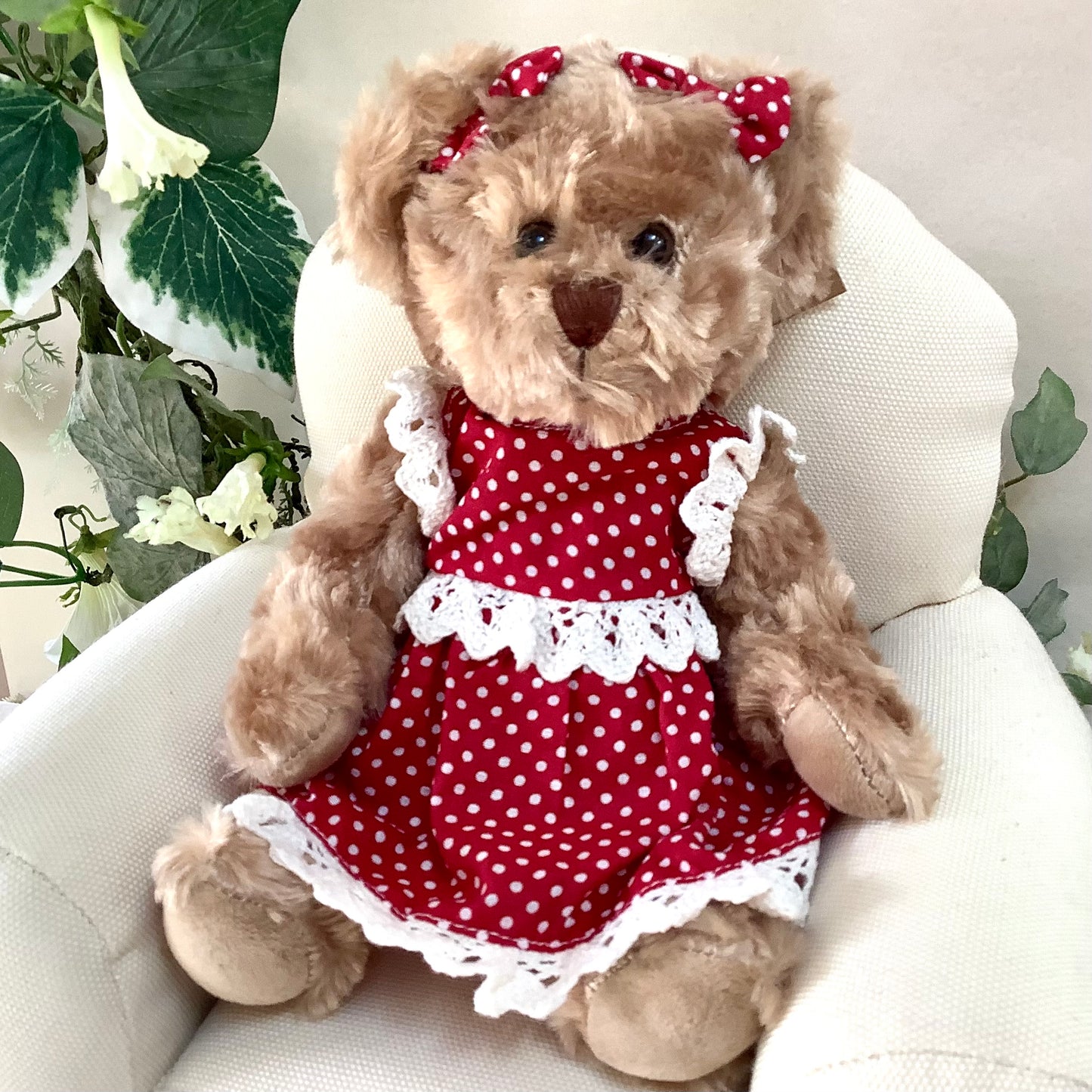 Ours peluche robe rouge a pois la galleria ht 26 cm