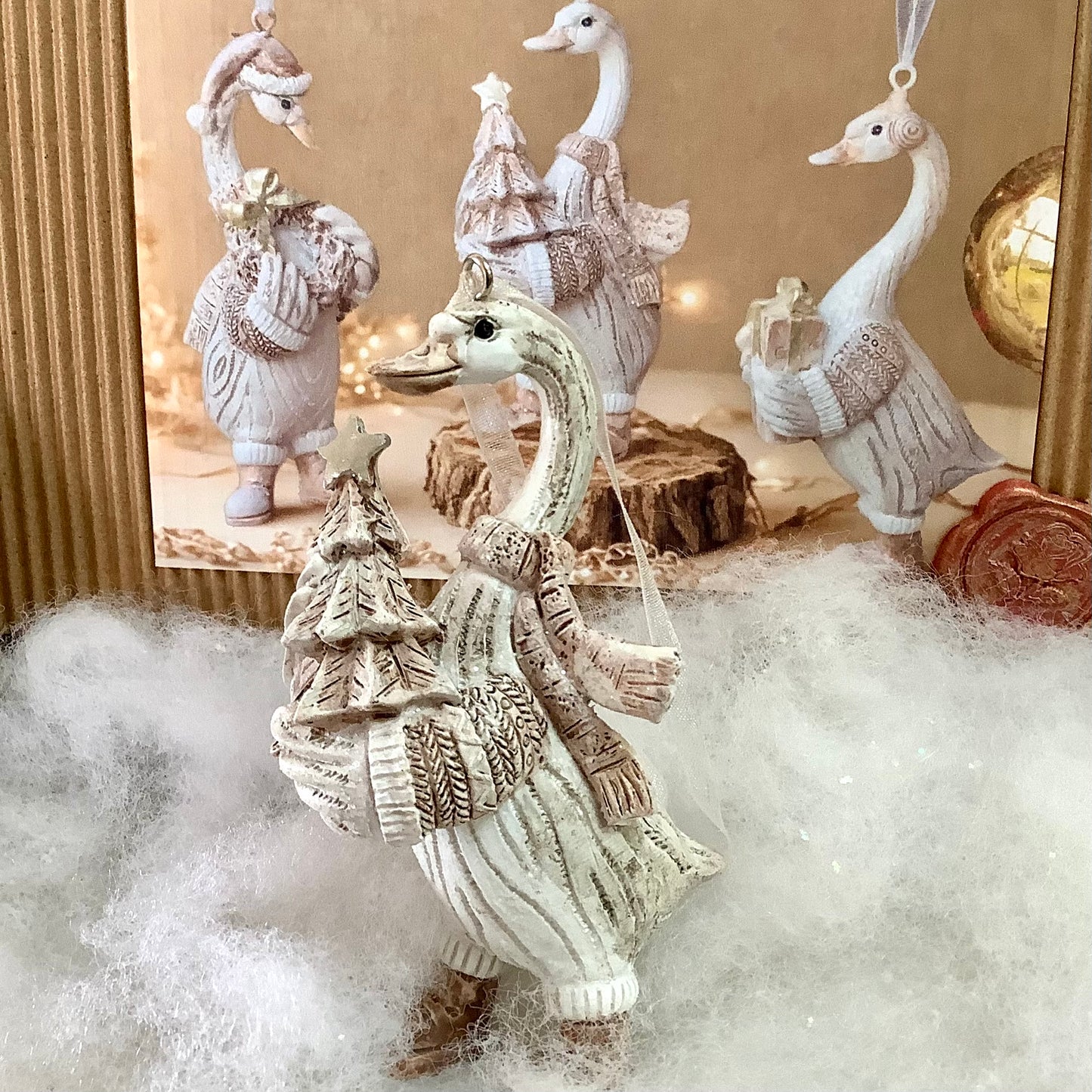 Figurines oies beige décoration de Noël résine ht 10.5 cm