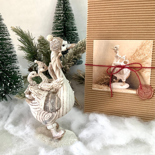 Figurine oie beige avec trois oisons décoration de Noël résine ht 18.5 cm