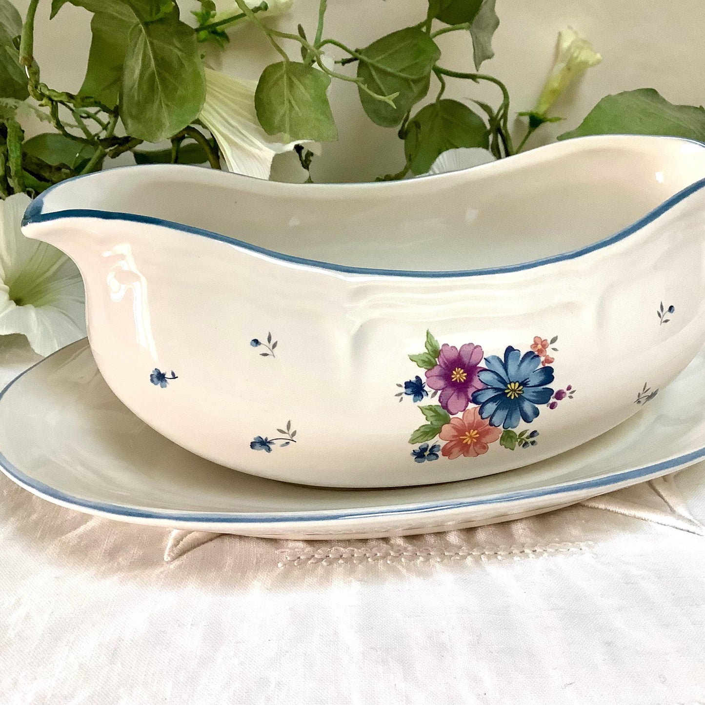 Saucière provincial bouquet grès  émaillé vintage 80