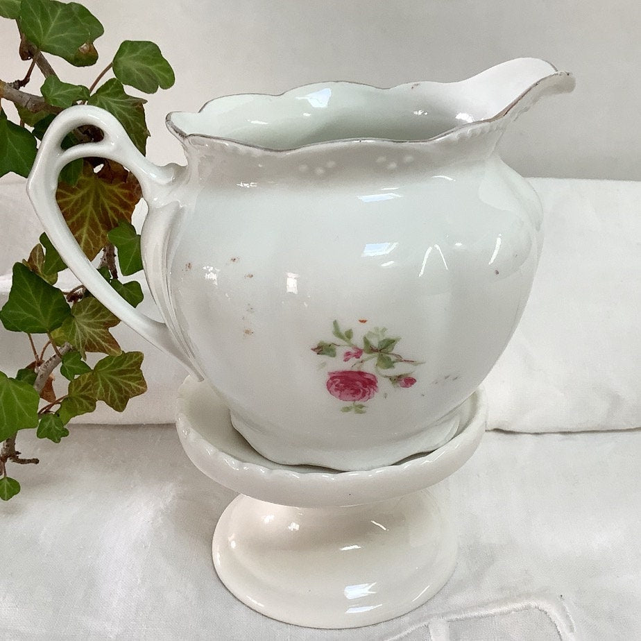 Pot à lait verseuse vase porcelaine fine vintage