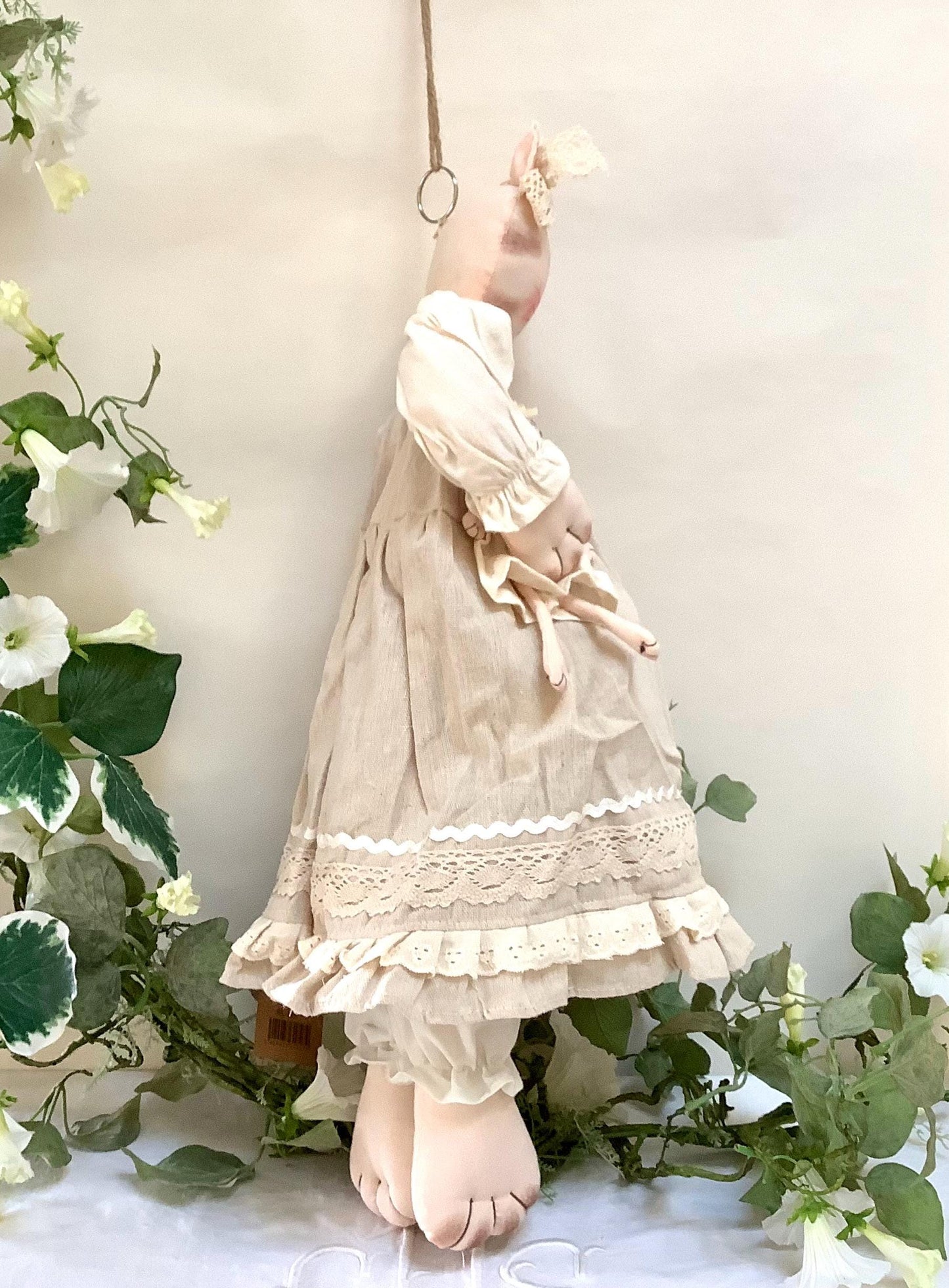 Porte sacs chat robe lin écrue avec deux chatons vintage ht 55 cm