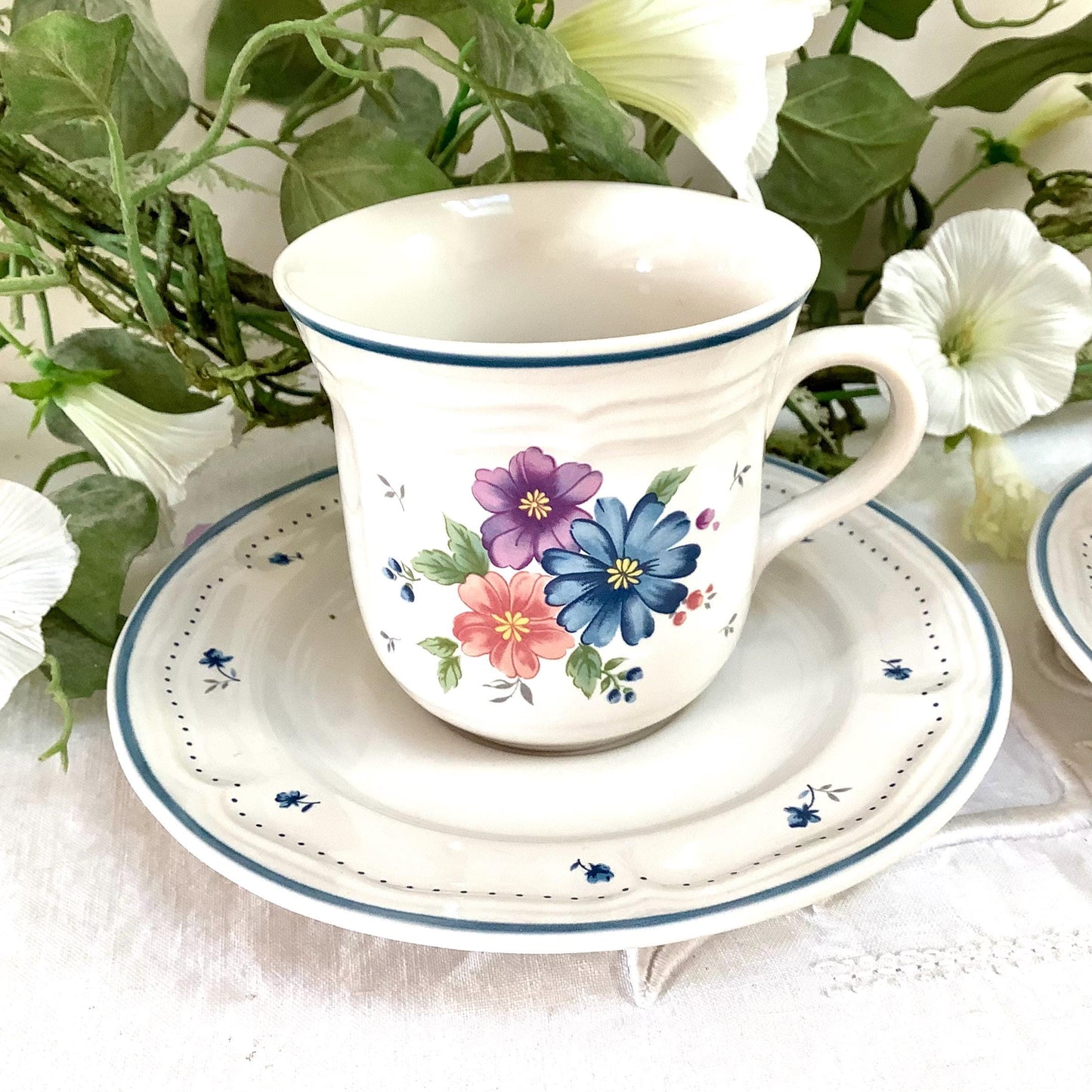 Tasses et sous tasses x2 provincial bouquet grès émaillé vintage 80