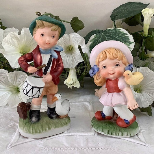 Figurine petit couple enfants porcelaine ht 12 cm vintage