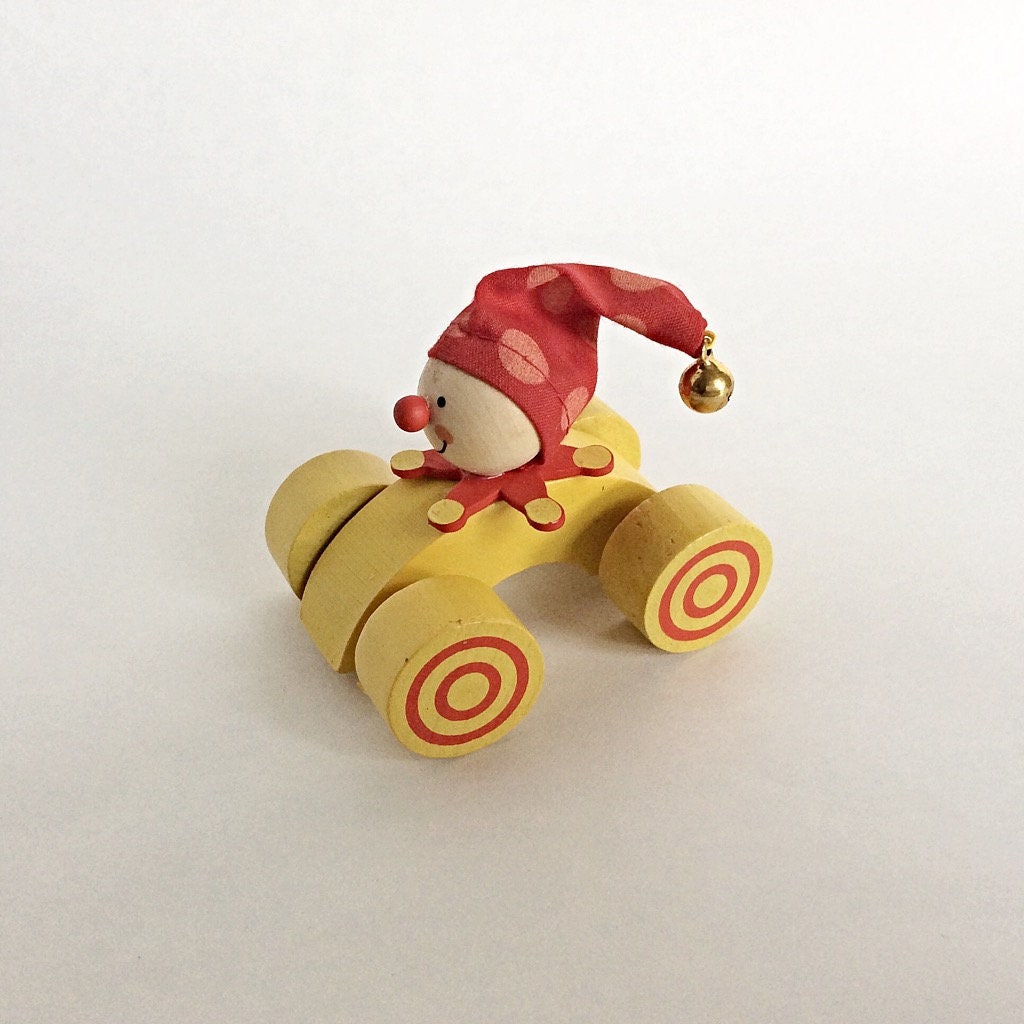 Jeu petites voitures bois bolides de clown