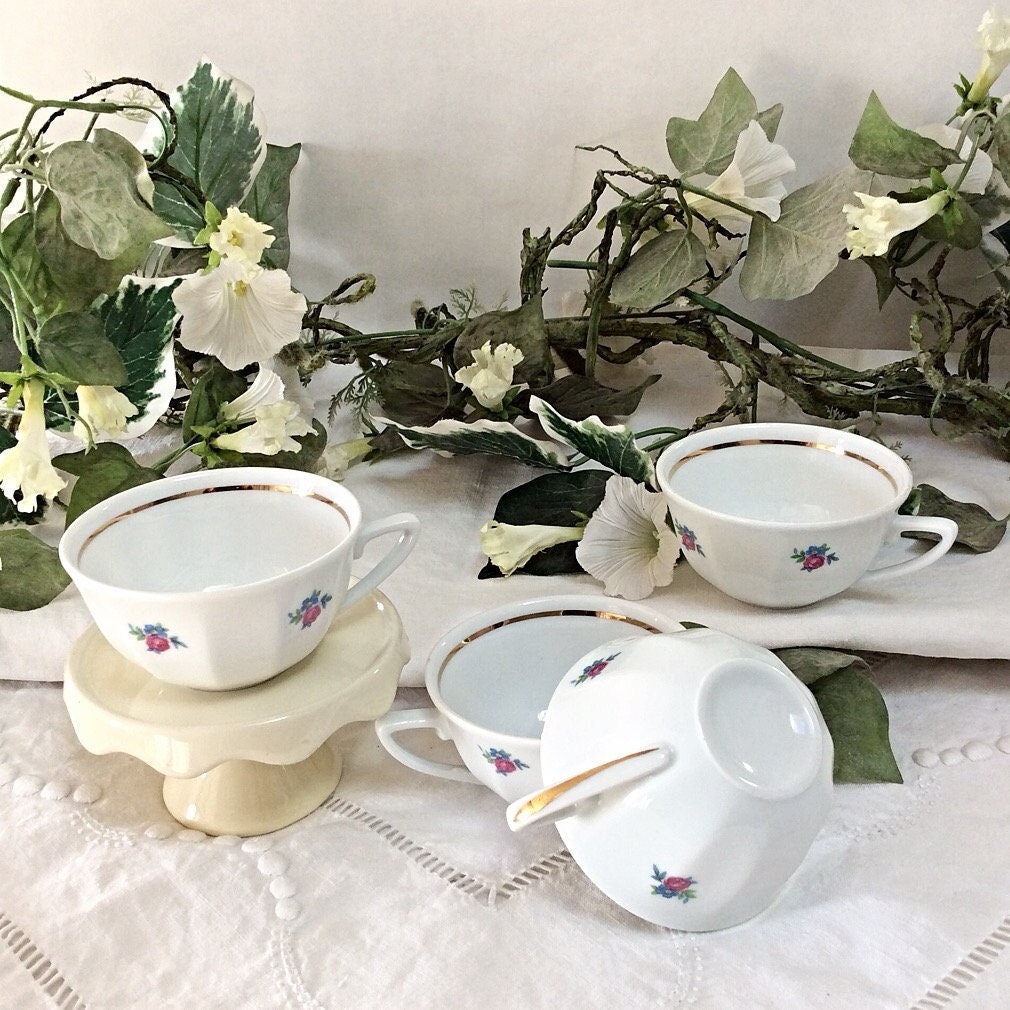Tasses à café porcelaine véritable roses vintage