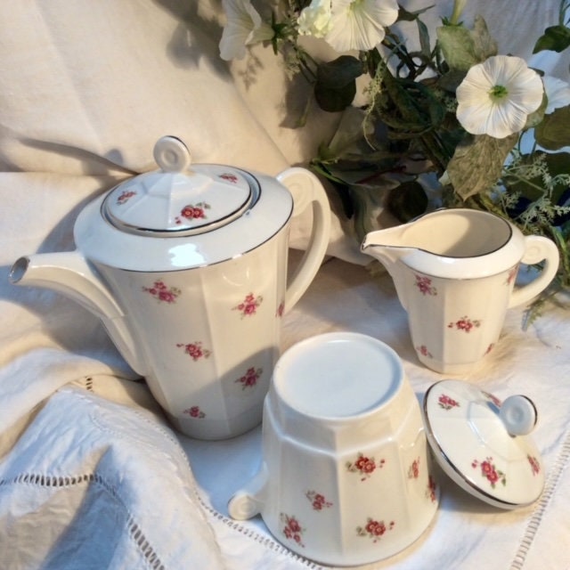 Cafetière théière sucrier pot à lait porcelaine fleurs vintage