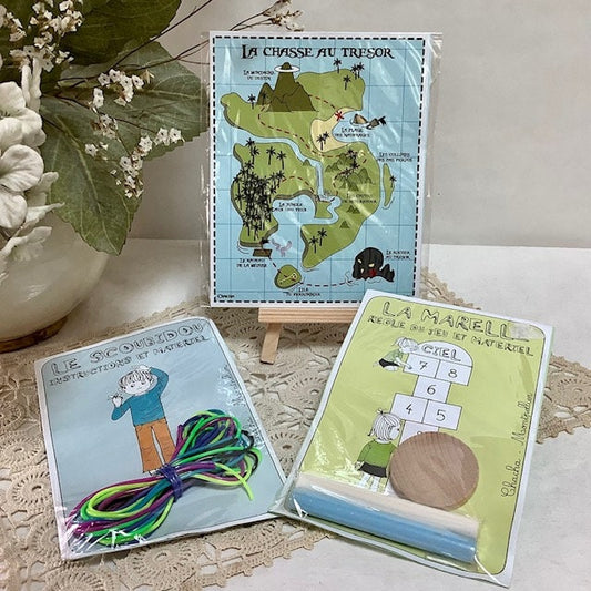 Jeux scoubidou marelle chasse au trésor vintage