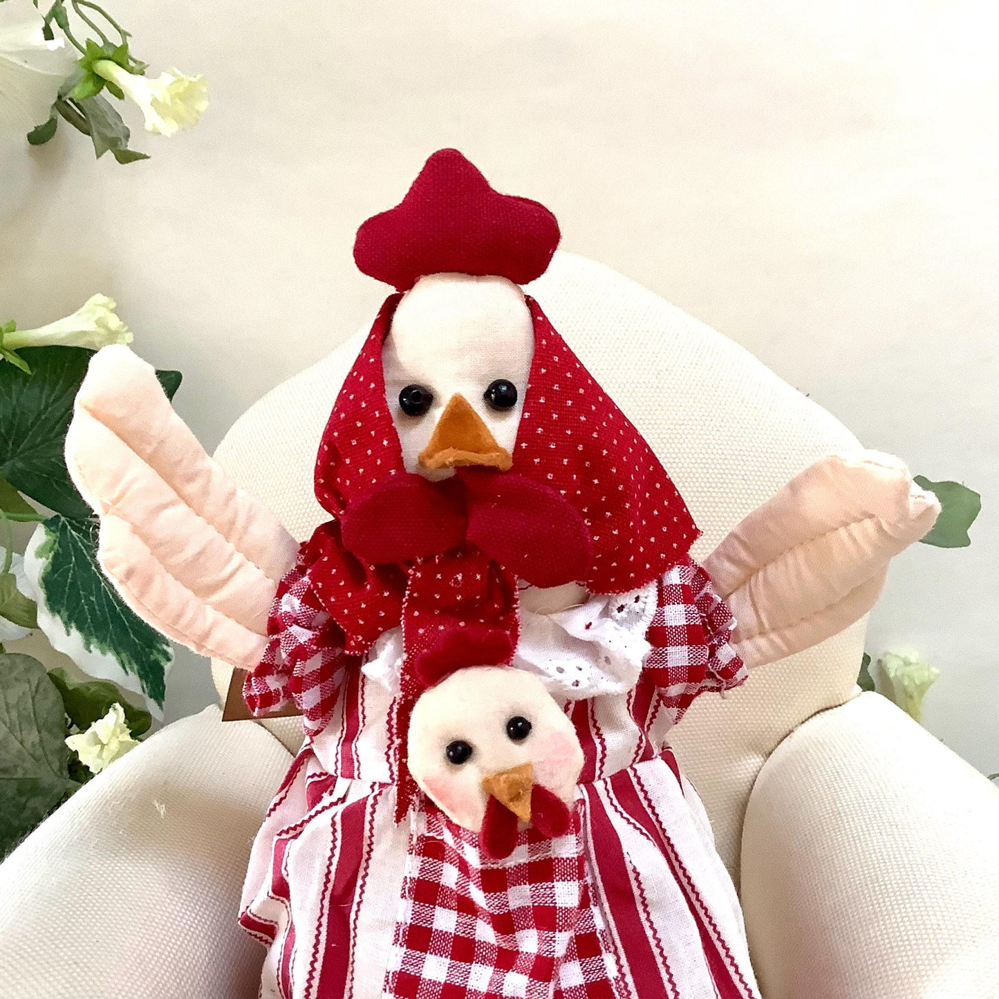 Poule poussin déco robe rayures rouge blanc la galleria ht 28 cm