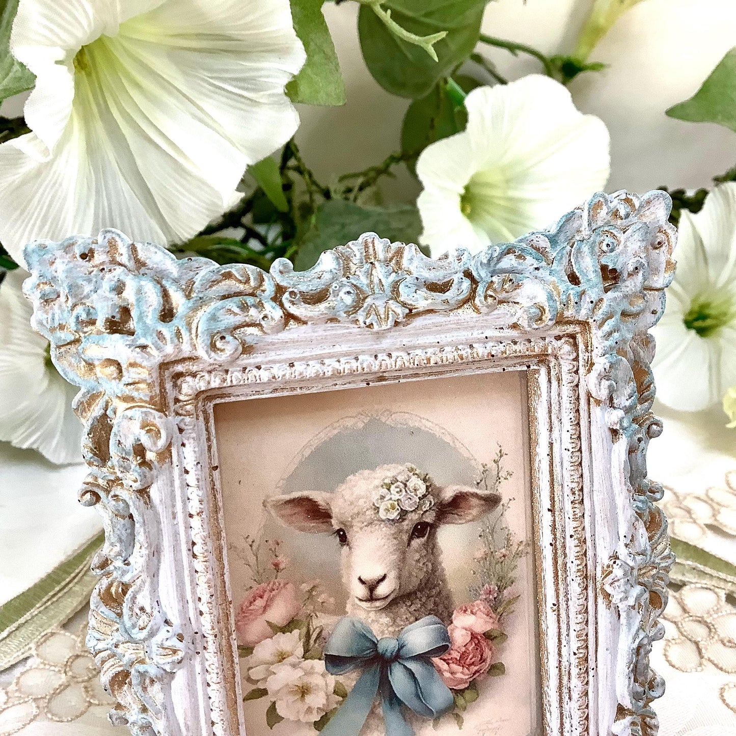 Cadre miniature baroque patiné bleu mouton 10 cm x 8 cm modèle C