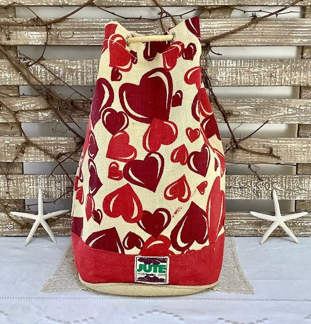 Sac de plage imperméable toile de jute beige coeur rouge ht 40 cm