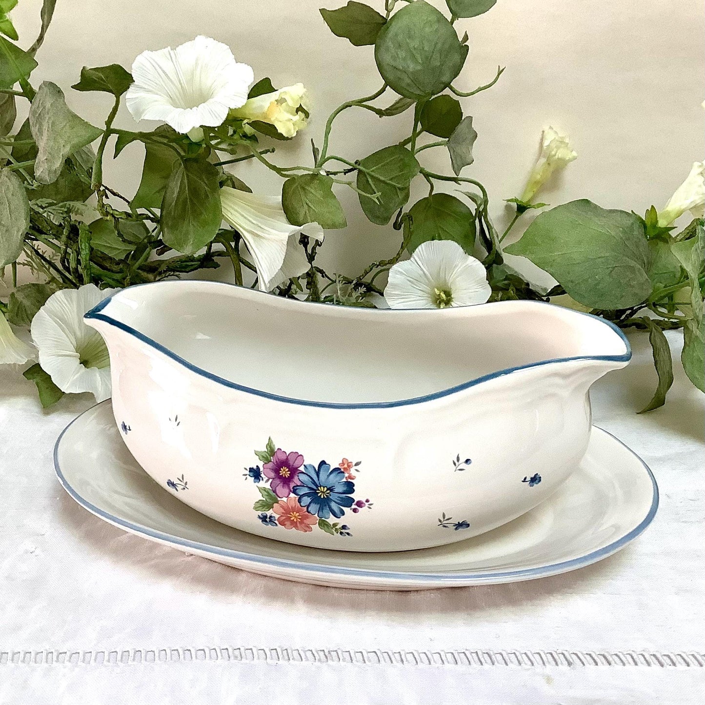 Saucière provincial bouquet grès  émaillé vintage 80