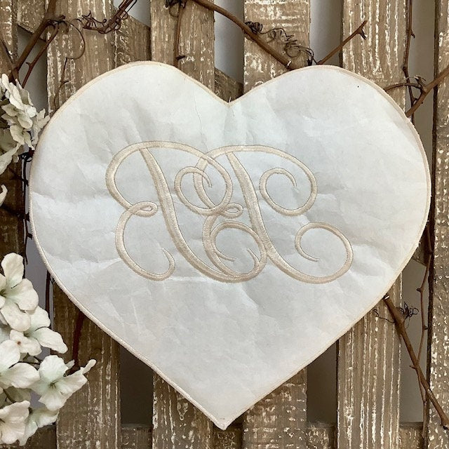 Écusson à coudre grand coeur bébé vintage ht 27.5 cm