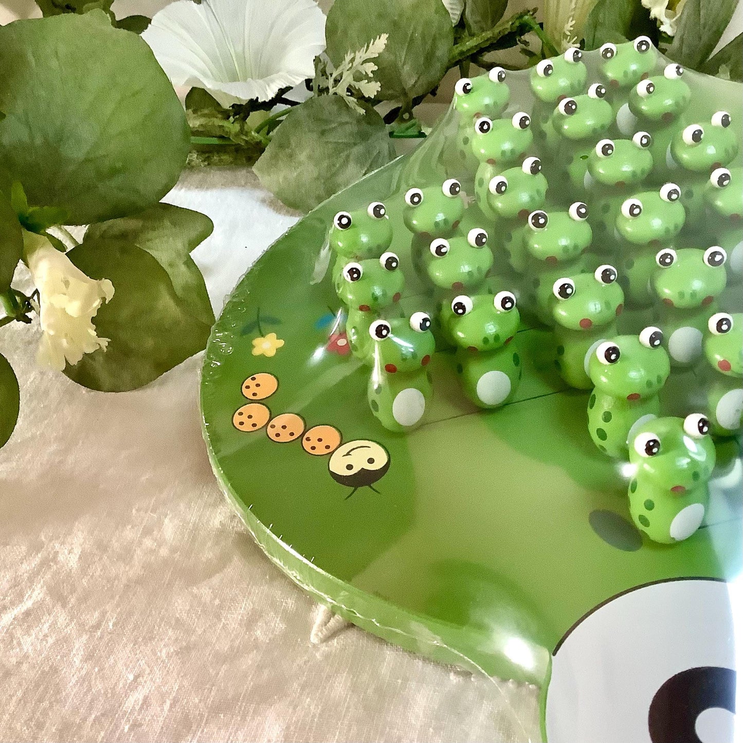 Jeu solitaire bois grenouilles