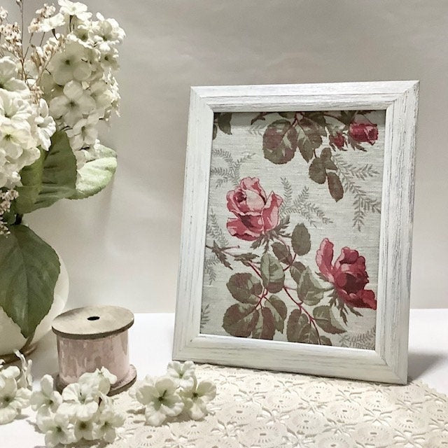 Tableau cadre bois blanc lin roses anciennes vintage