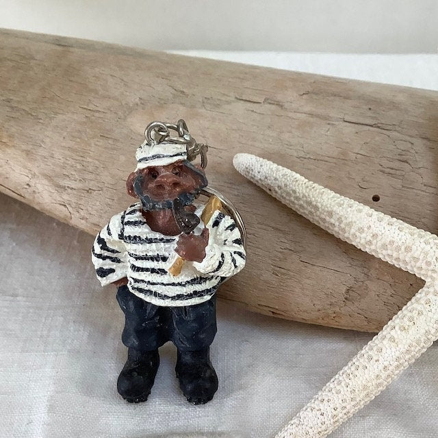 Porte clé mousse en résine vintage ht 6 cm