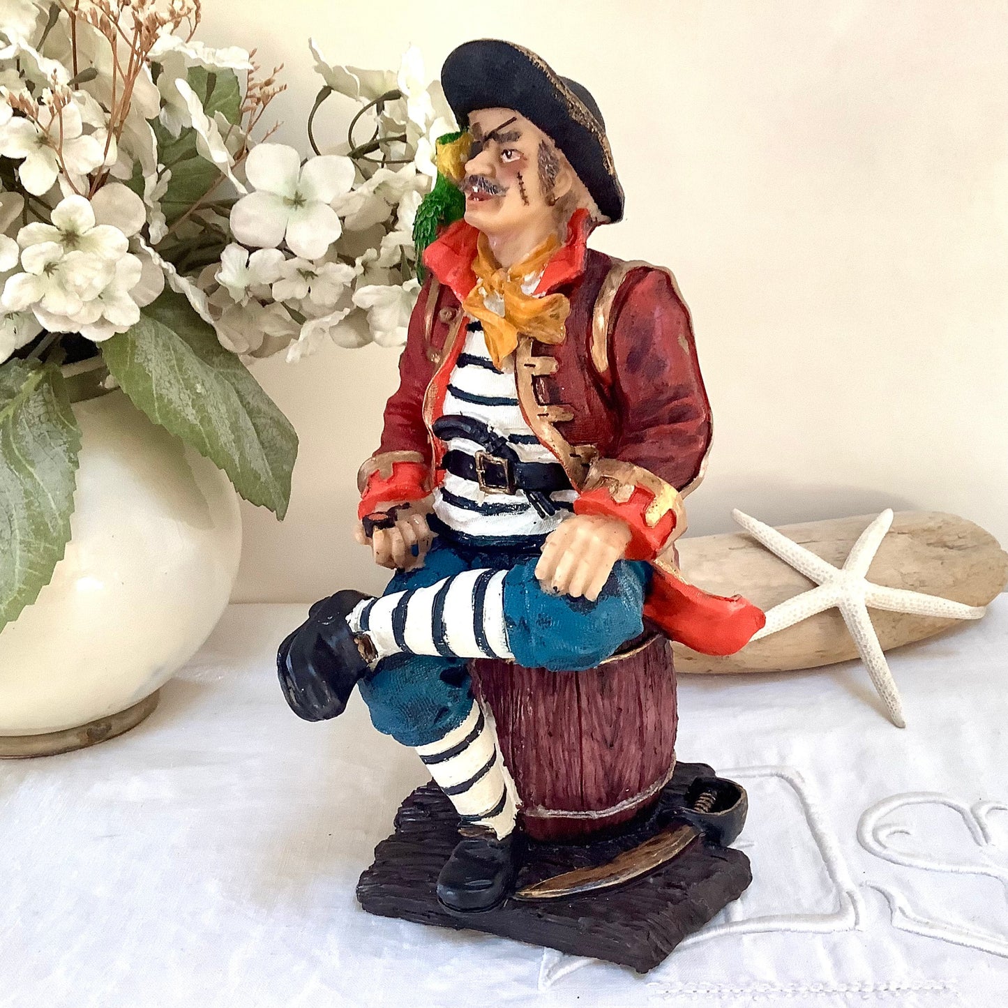 Figurine marine pirate perroquet résine décoration marine ht 24 cm