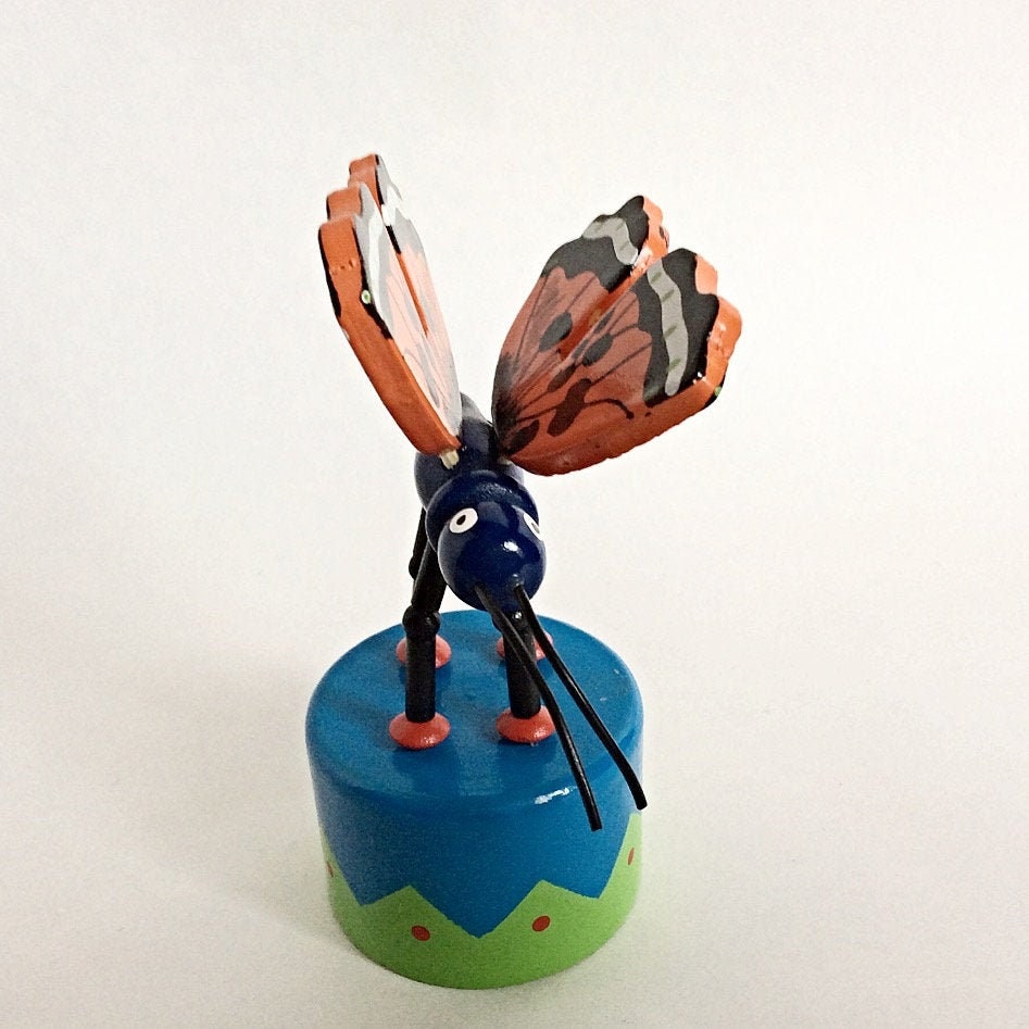 Taille crayons bois papillon