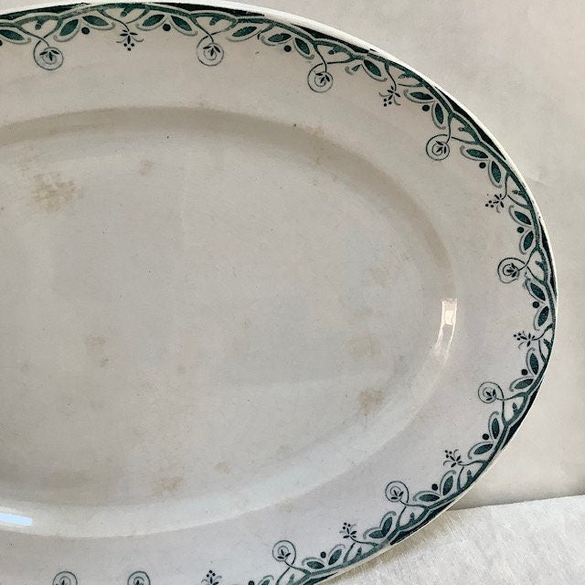 Grand plat ovale faïence Creil et Montereau vert vintage