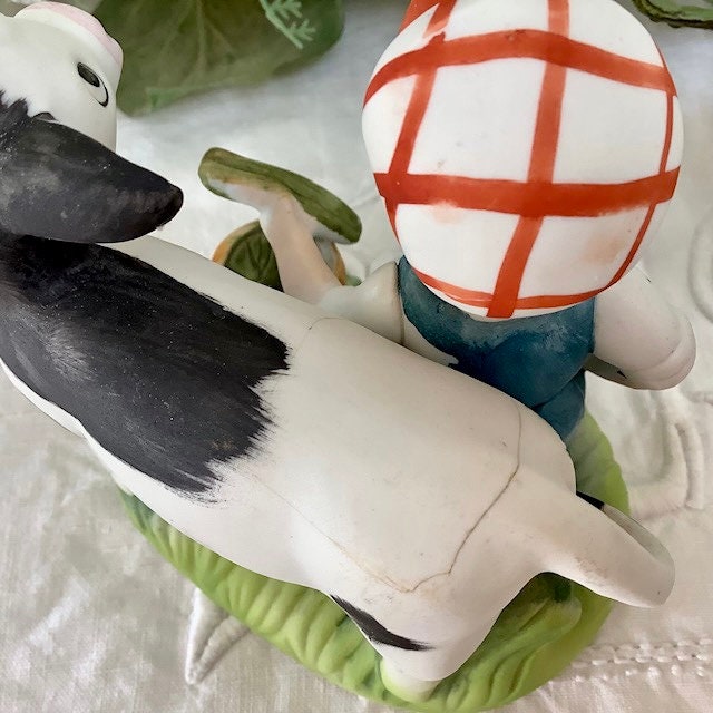 Figurines couple enfants fermiers vaches porcelaine ht 10 cm vintage