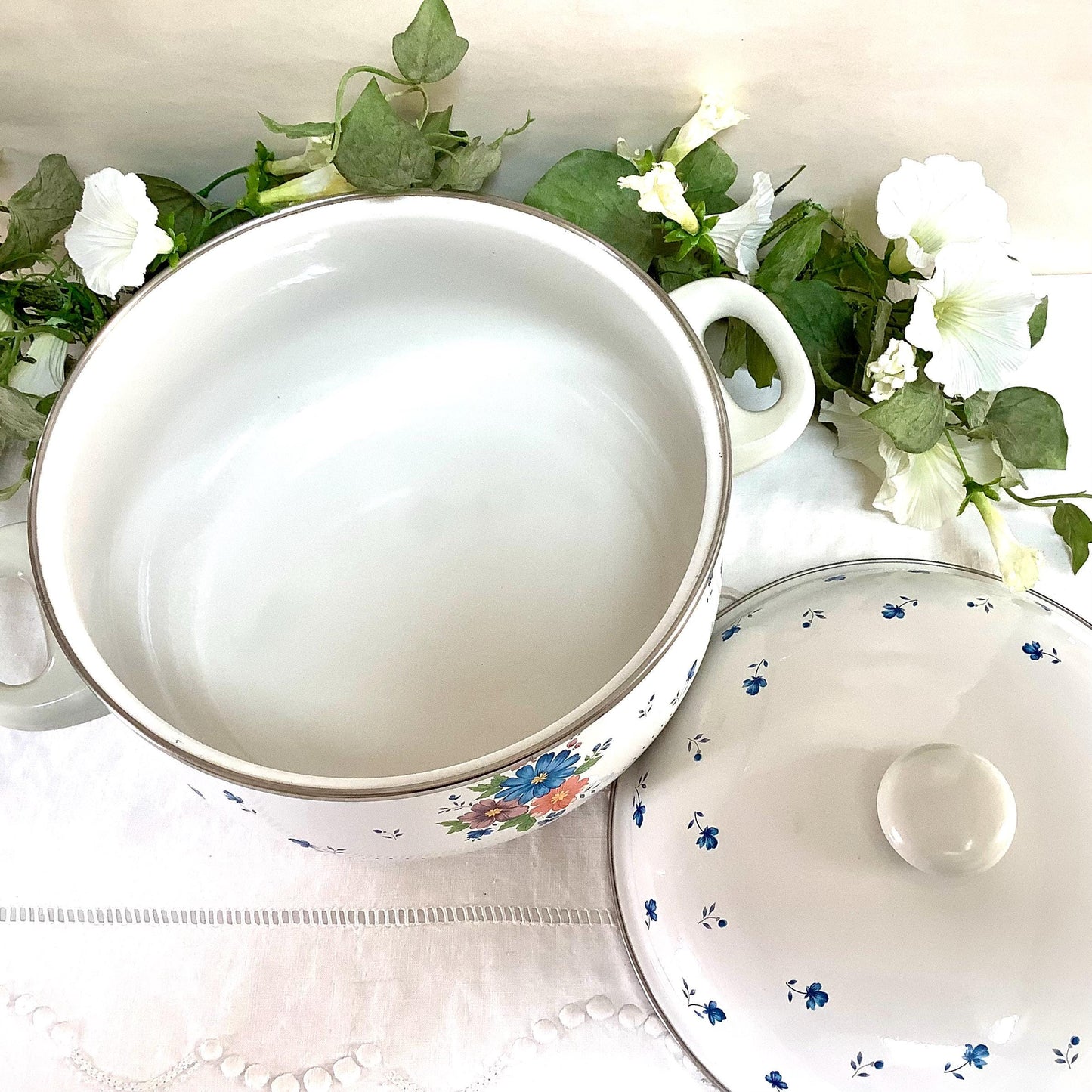 Cocotte émaillée faitout provincial bouquet vintage 80 modèle C