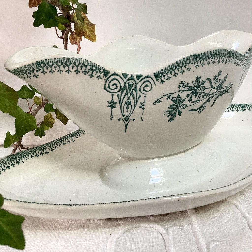 Saucière et assiette creuse faïence vintage  Saint Amand 