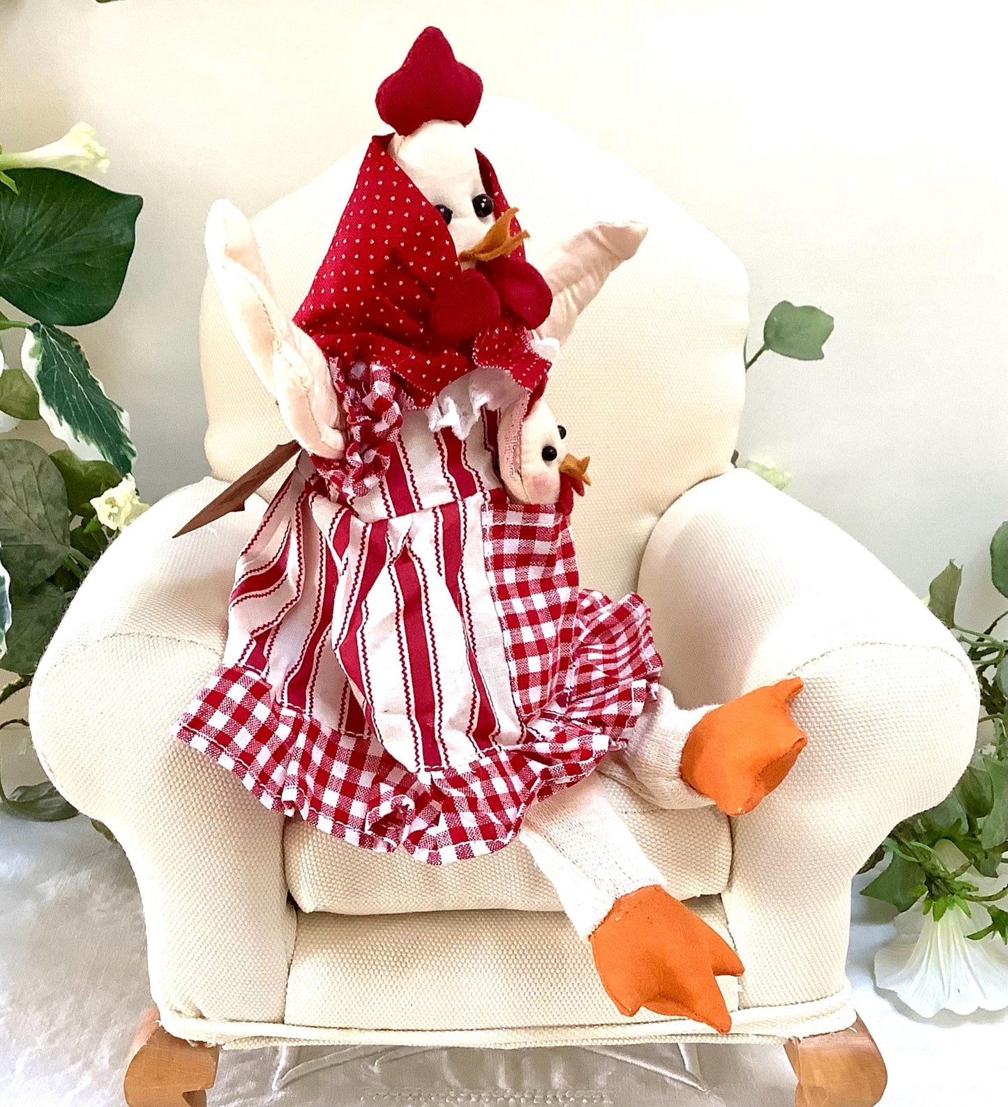 Poule poussin déco robe rayures rouge blanc la galleria ht 28 cm