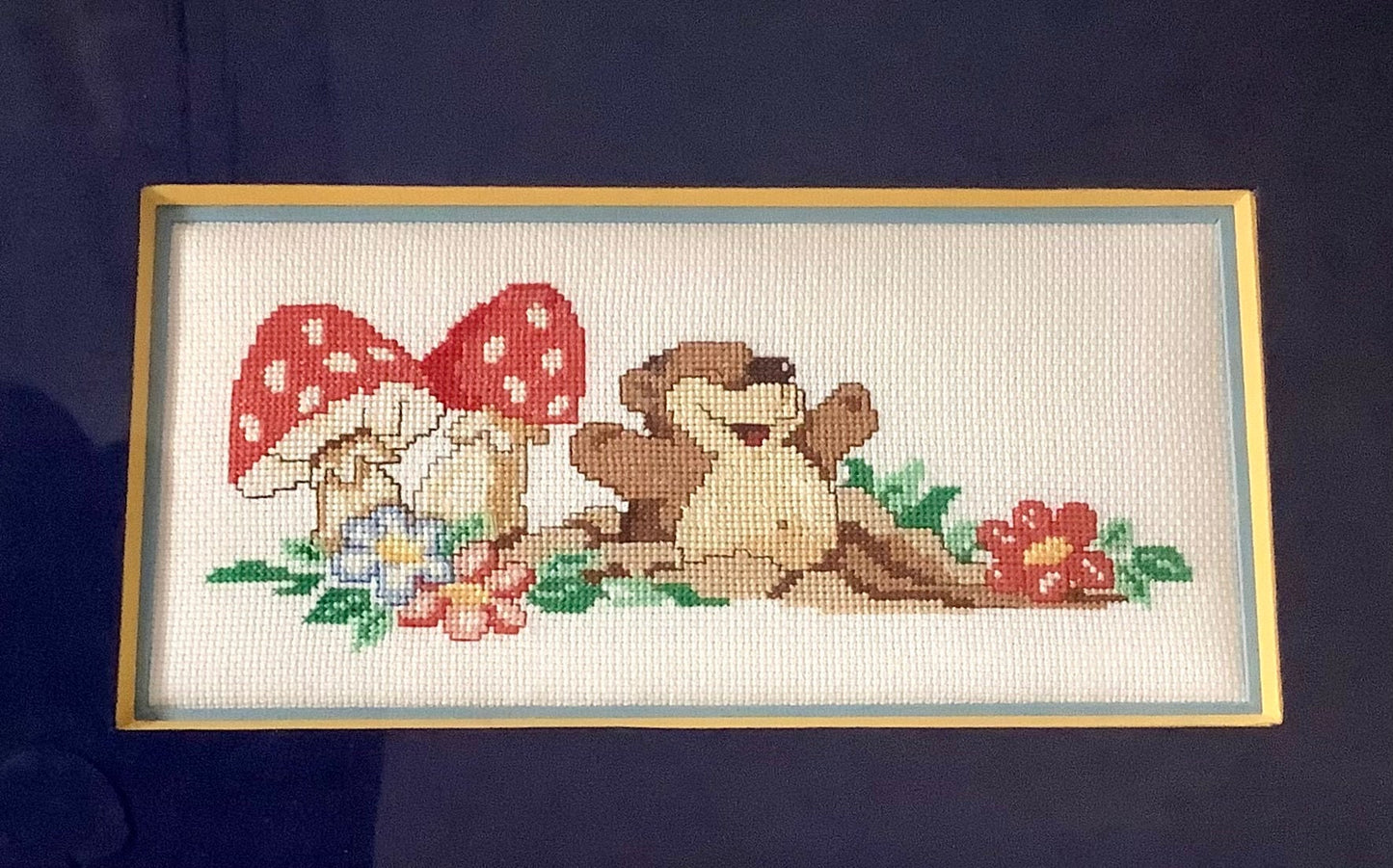 Tableau broderie enfant ourson vintage 41.5 cm x 28 cm