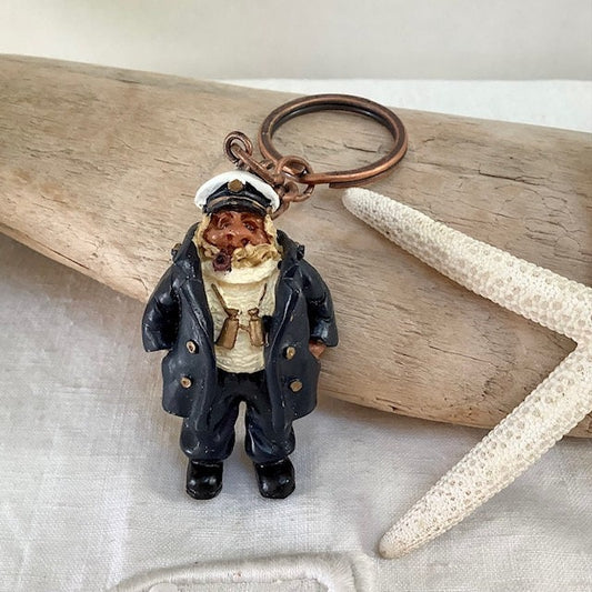 Porte clé capitaine en résine vintage modèle C ht 6 cm