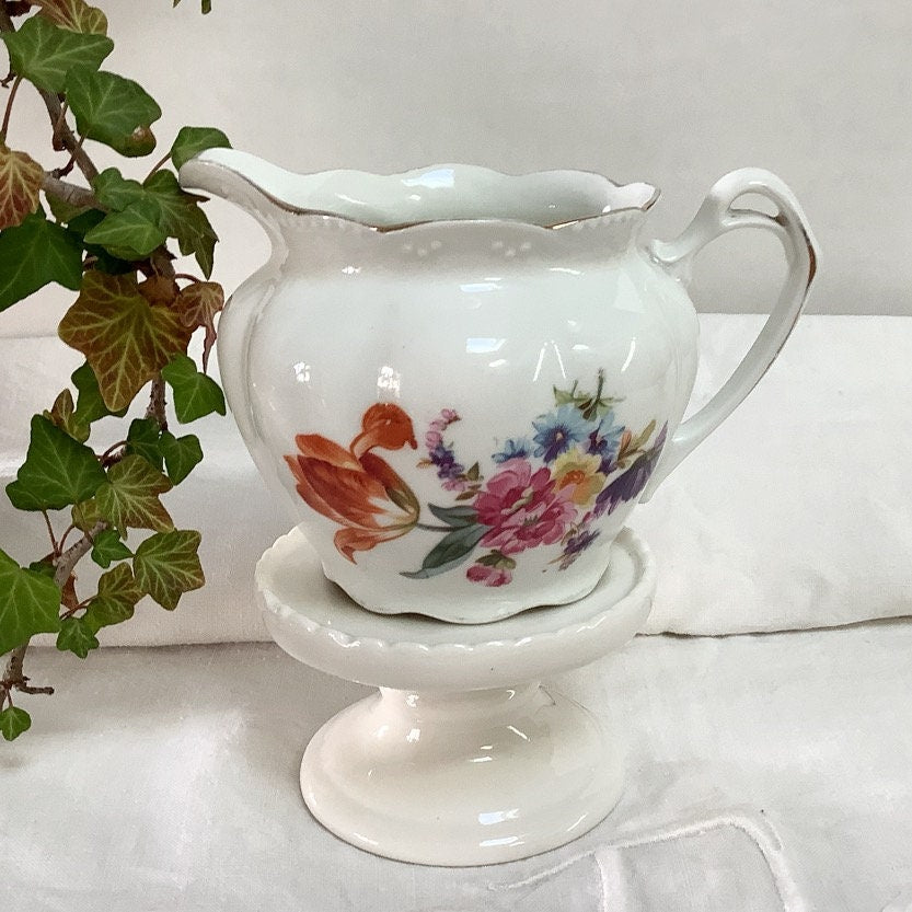 Pot à lait verseuse vase porcelaine fine vintage