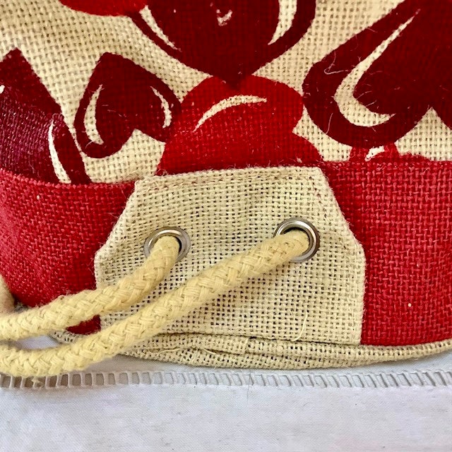 Sac de plage imperméable toile de jute beige coeur rouge ht 40 cm