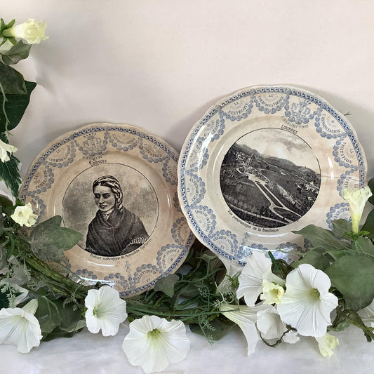 Assiettes parlantes Lourdes faïence  Digoin Sarreguemines