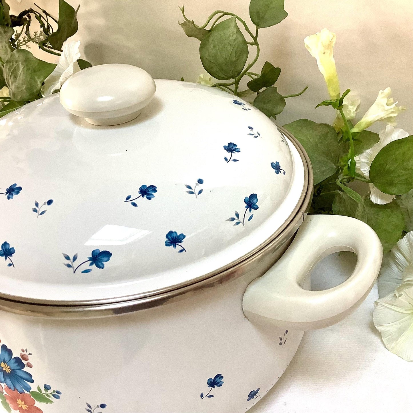 Cocotte émaillée faitout provincial bouquet vintage 80 modèle B