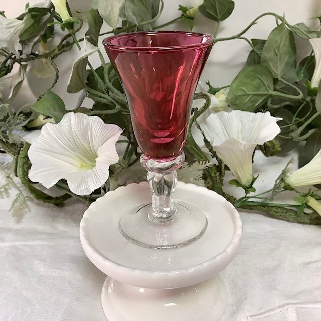 Verres à pieds liqueur vintage