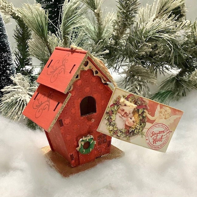 Décoration de Noël maison bois rouge modèle A