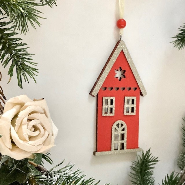 Décoration maison de Noël à suspendre rouge flocon ht 14.5 cm