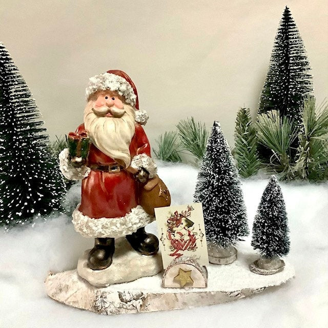 Composition de Noël lumineuse Père Noël cadeau ht 24.5 cm