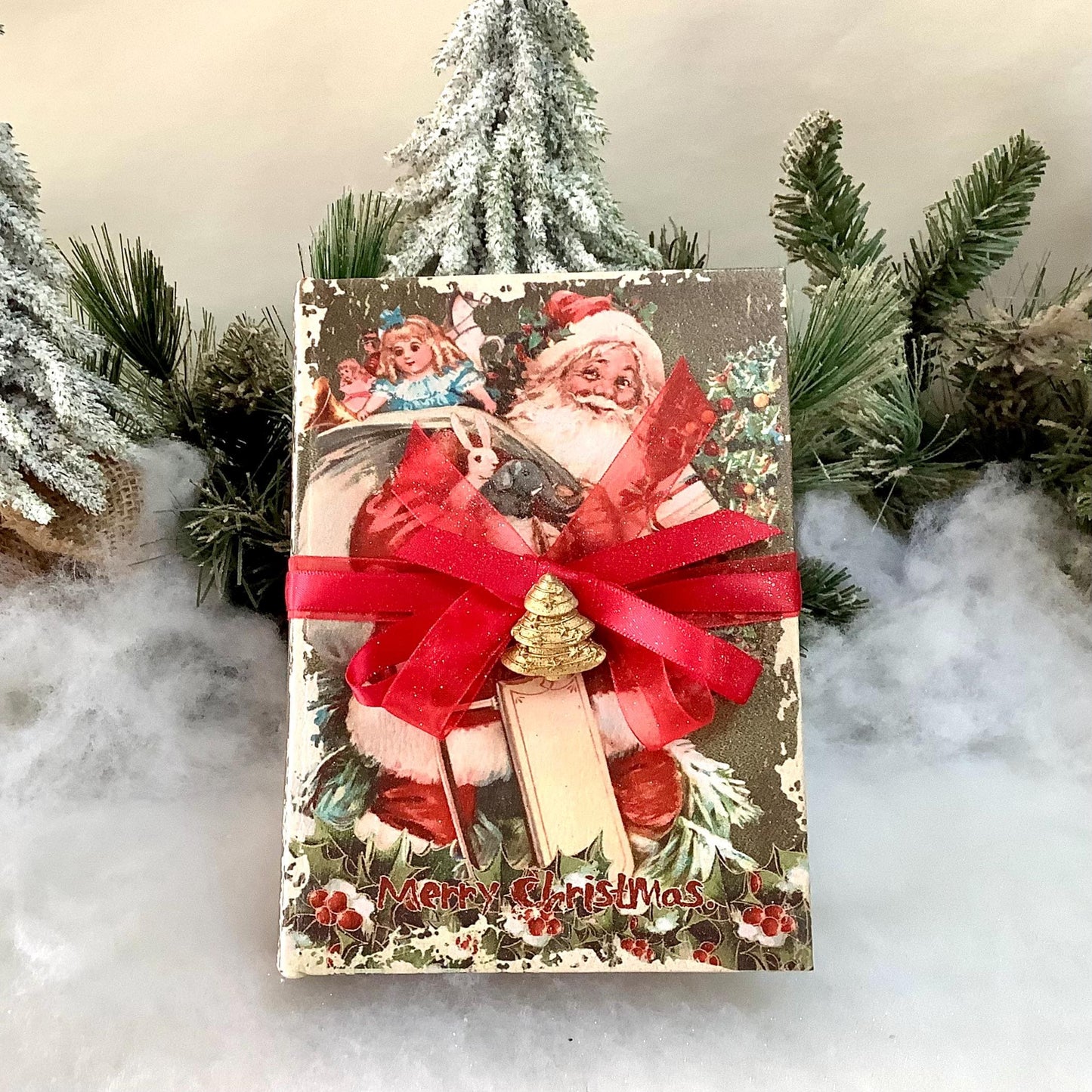 Décoration lumineuse dans livre bois scène de Noël vintage ht 17 cm