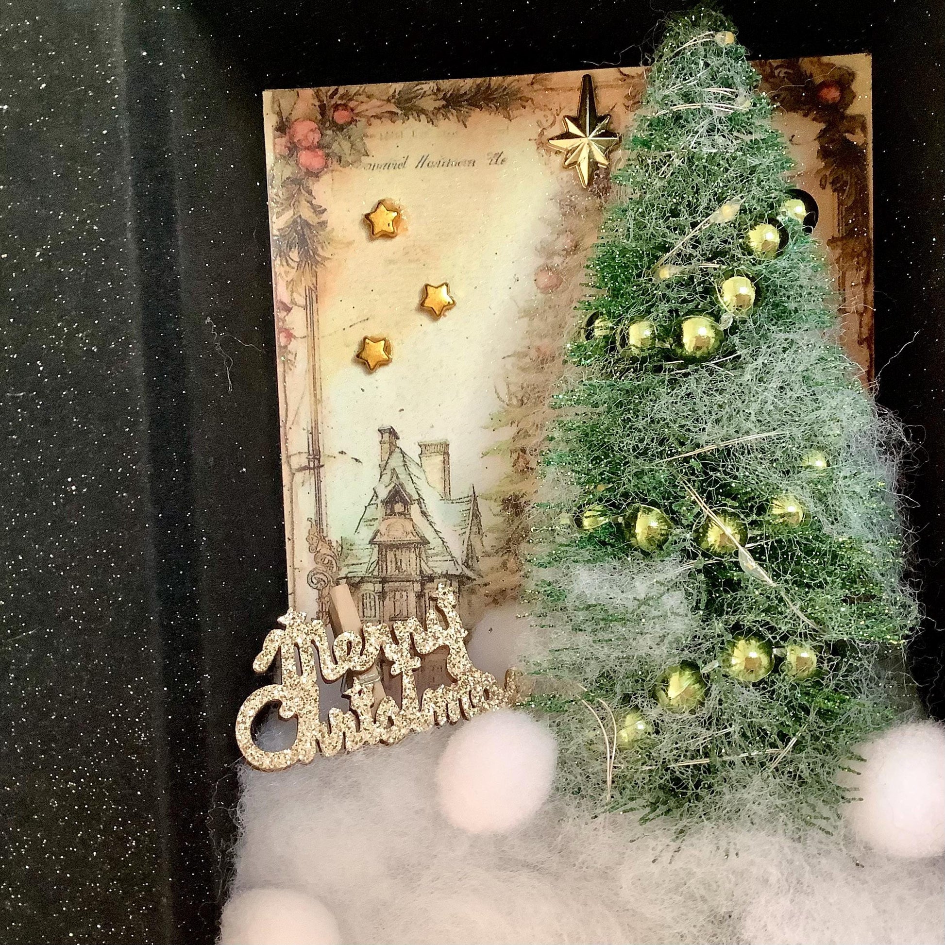 Décoration lumineuse dans livre bois scène de Noël vintage ht 17 cm