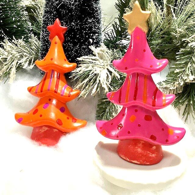 Sapin de Noël céramique orange rose vert ht 14 cm