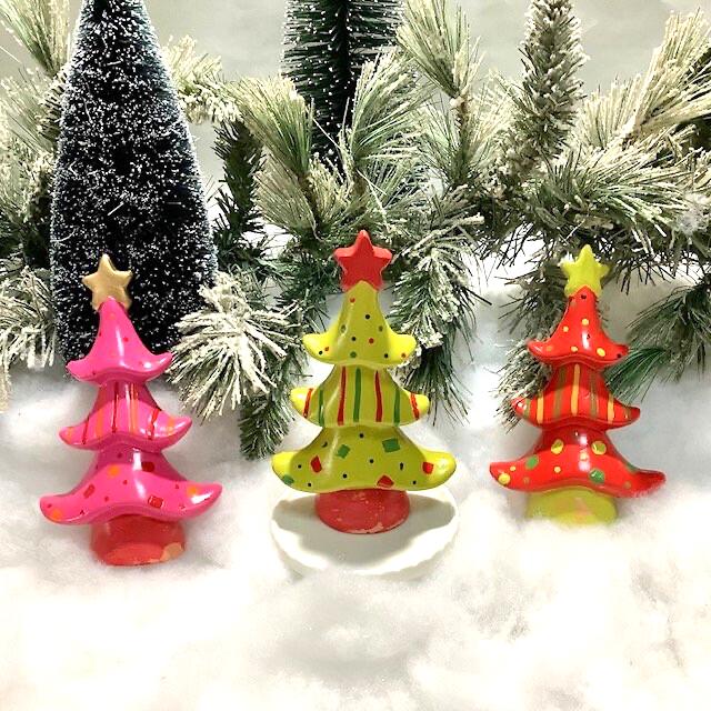 Sapin de Noël céramique rose vert rouge ht 14 cm