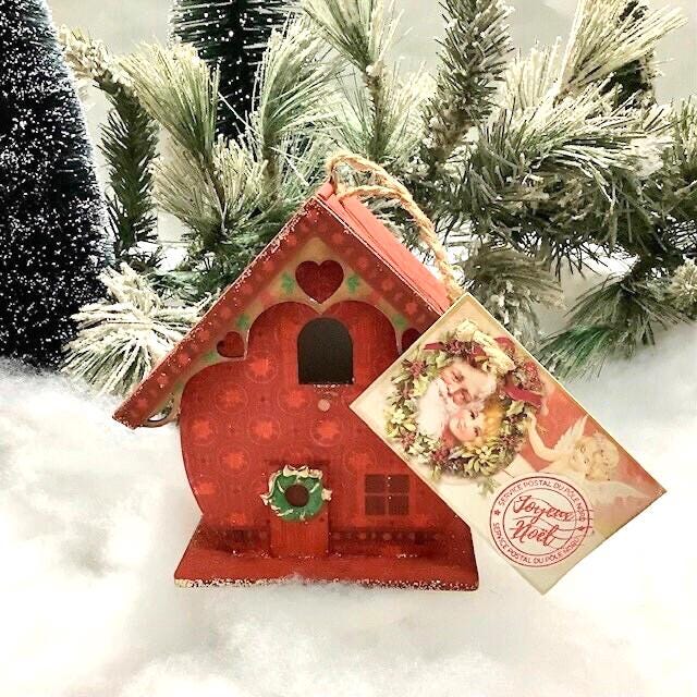 Décoration de Noël maison bois rouge modèle B