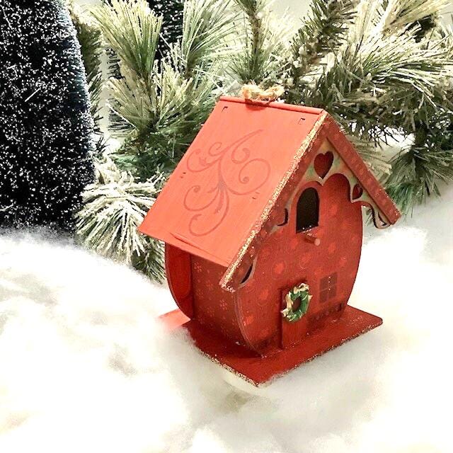 Décoration de Noël maison bois rouge modèle B