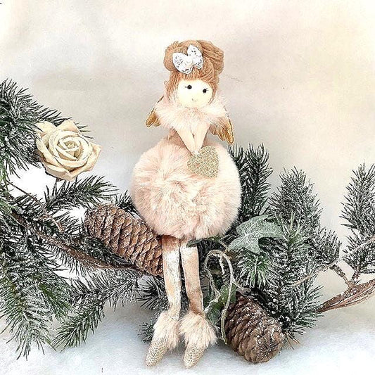 Poupée ange à poser beige pompon fourrure coeur