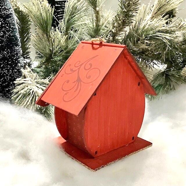 Décoration de Noël maison bois rouge modèle B