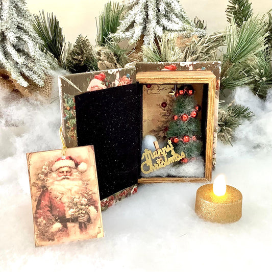 Décoration lumineuse dans livre bois scène de Noël vintage ht 12 cm