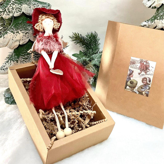 Poupée ange à suspendre rouge coeur