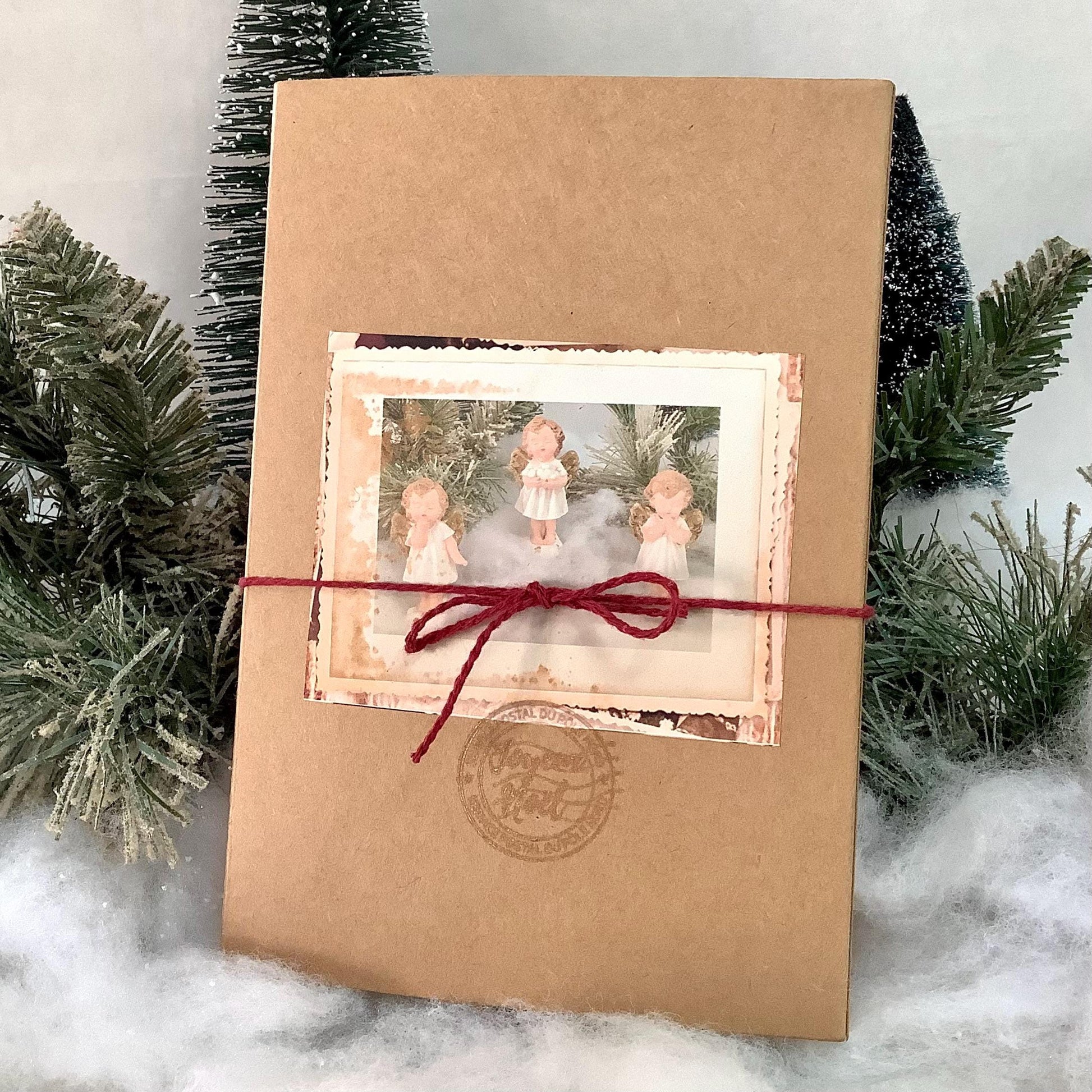 Figurines anges de Noël résine coffret 3 anges ht 8.5 cm